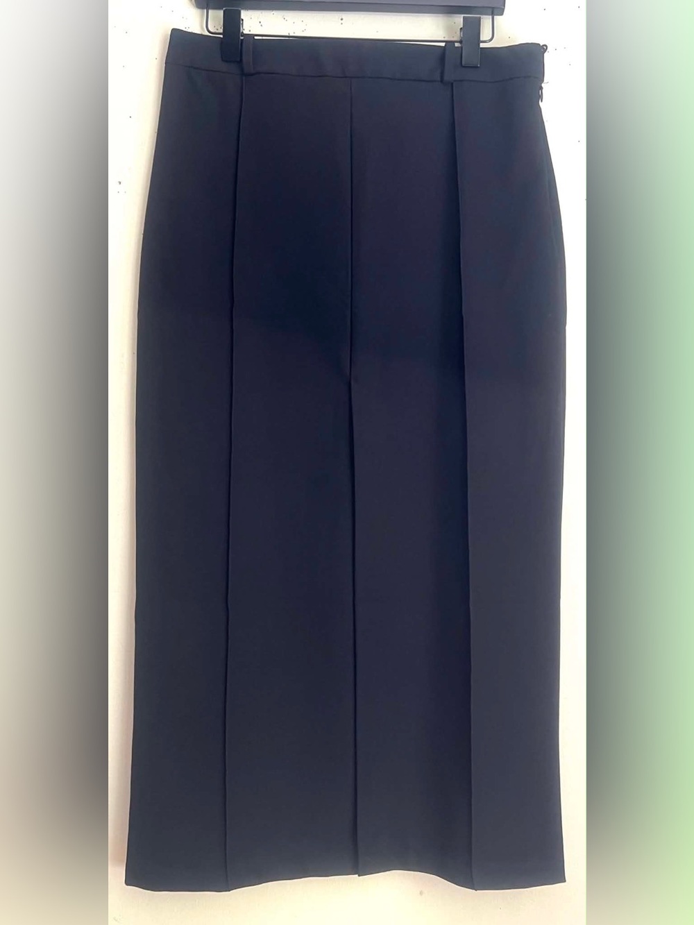 H&M Pencil Skirt with Front Seams